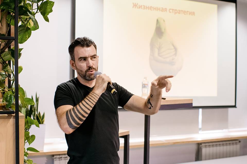 Яр Громов - автор проектов Ярче, Мышление манимейкера, MFC